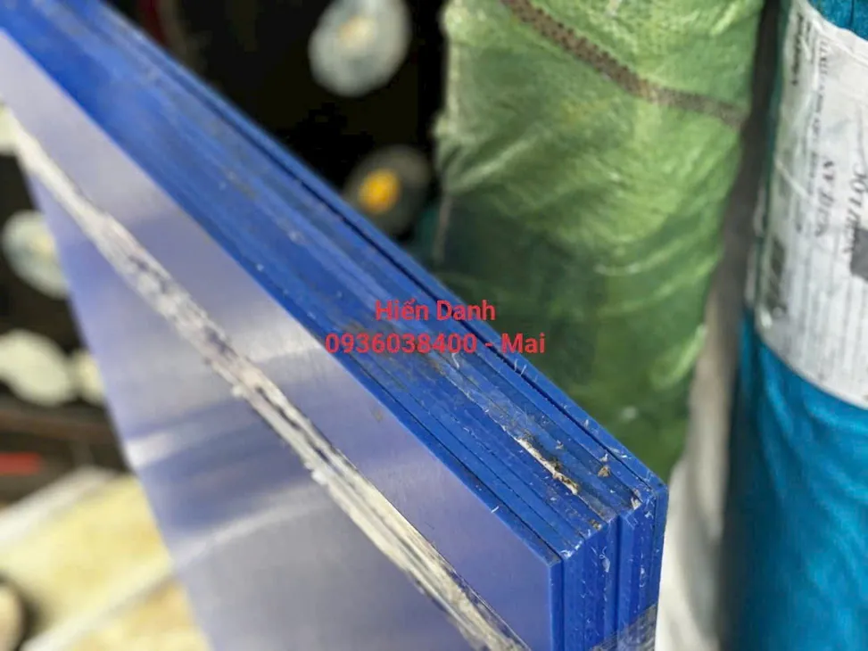 Nhựa MC cây tròn đặc phi 75 mm — ảnh thực tế 1 Nhựa MC cây tròn đặc phi 75 mm — ảnh thực tế 1