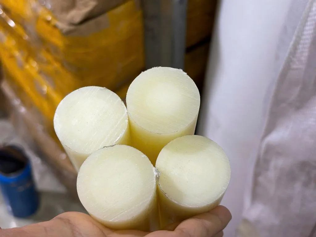 Nhựa PA cây tròn đặc phi 75 mm 1