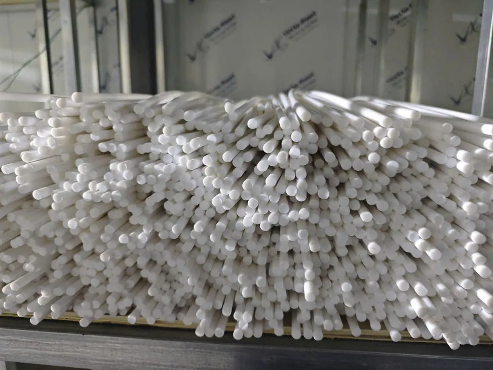 Thanh nhựa Teflon PTFE kích thước 6 mm — phi 4 Thanh nhựa Teflon PTFE kích thước 6 mm — phi 4