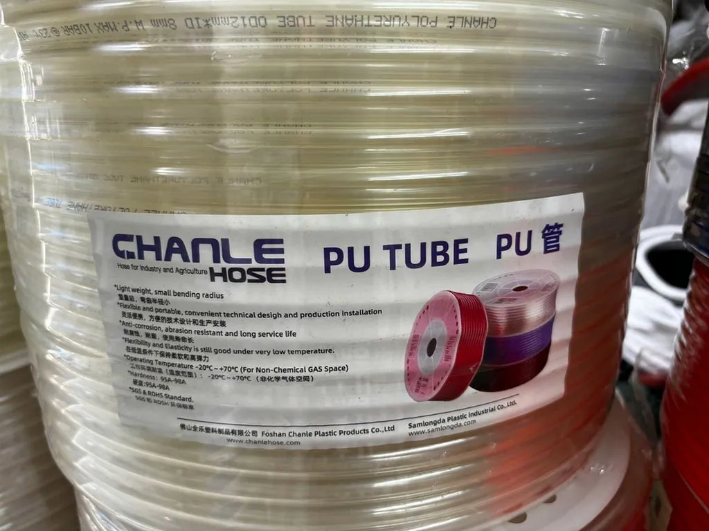 Ống nhựa PU phi 12 mm — hoi màu trong Ống nhựa PU phi 12 mm — hoi màu trong