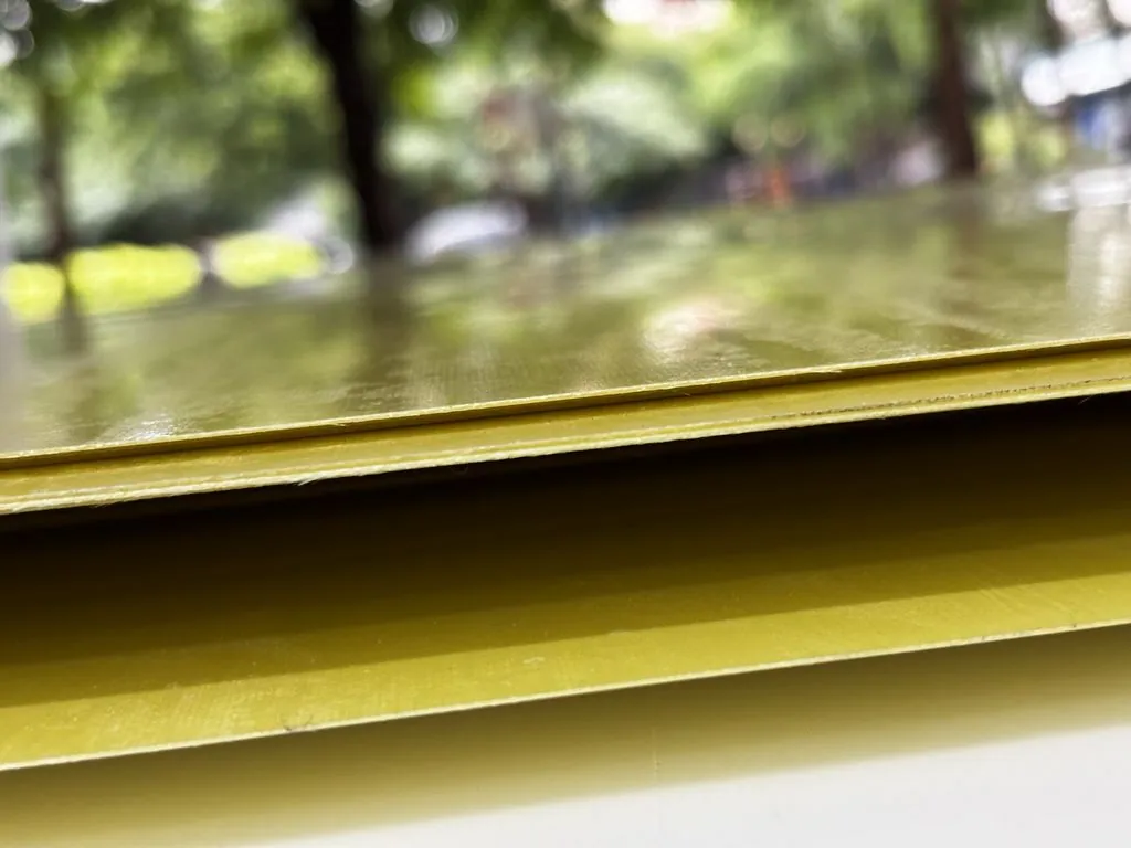 Tấm nhựa Phíp dày 1 mm — ảnh thực tế 2 Tấm nhựa Phíp dày 1 mm — ảnh thực tế 2