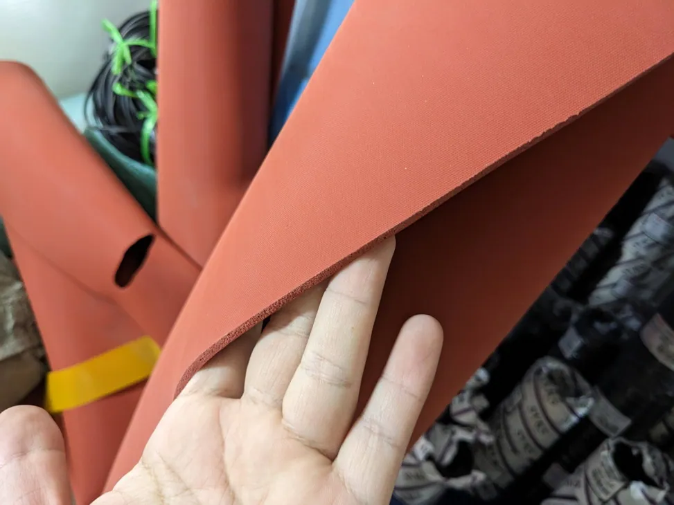 Tấm nhựa Silicone dày 3 mm — xốp đỏ 3