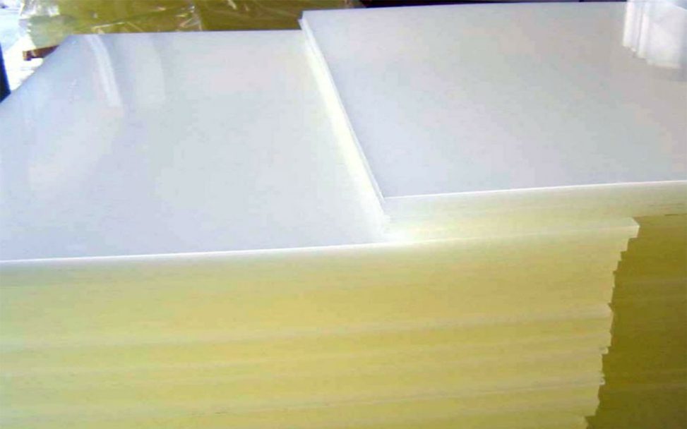 Thanh nhựa PP trong suốt dày 10 mm